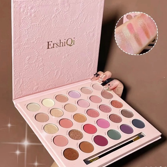 Eyeshadow palette Smoke N' Roses Pressed Powder eyeshadow Palette - Picture 7 of 9